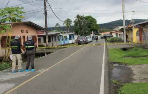 Estudiante es asesinado a tiros en Colón por sujeto en una bicicleta 