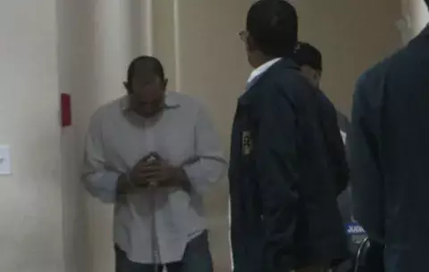 Se complica caso del asesinato donde se menciona al padre David Cosca