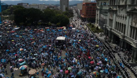 Renuncia presidente Morales y apoyo a CICIG marcan la movilización en Guatemala