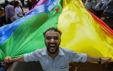 La India hace historia: Tribunal Supremo despenaliza la homosexualidad