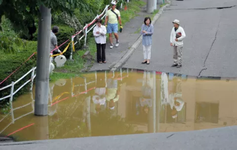 Aumenta el número de víctimas por el terremoto en el norte de Japón