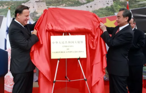 Juan Carlos Varela sale al paso de cuestionamientos sobre relaciones con China