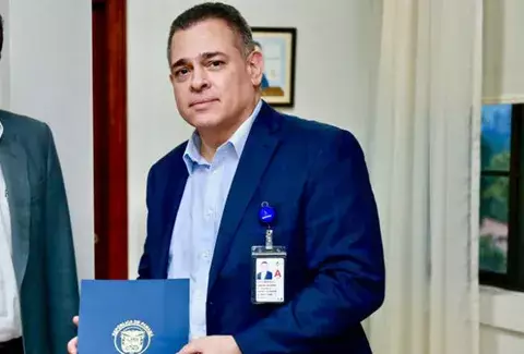 Julio García Valarini pedirá informes del estado de la CSS  
