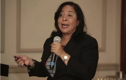 Marcela Paredes sustenta sus credenciales como embajadora en Chile