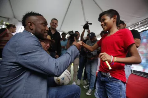 Chilena de "Matador" Tejada  contra México quedó inmortalizada en una estatua