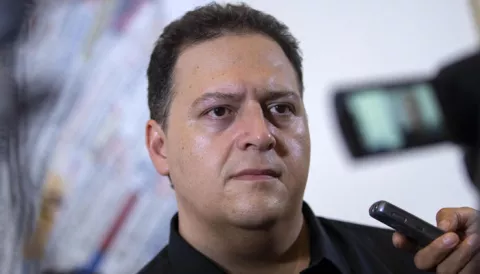 Cierran pequeño museo en Medellín que exhibía detalles sobre el narco Pablo Escobar