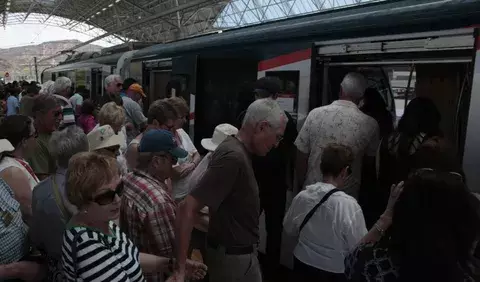 Líneas del Metro de Panamá van al paso del gobierno varelista