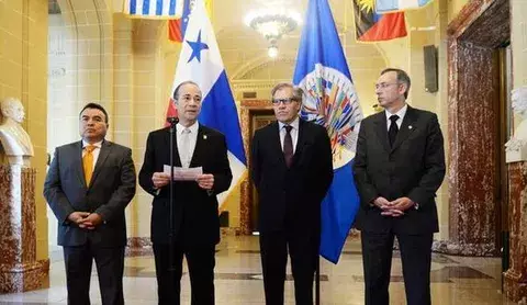 Gobierno de Panamá estudia posibilidad de concender visas humanitarias a venezolanos