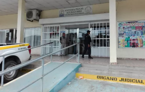 Ordenan encarcelar a dos ciudadanos por el asesinato de un joven en Capira