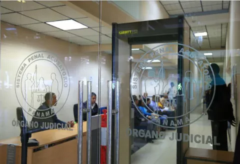 Confirman detención de dos panameños y dos asiáticos por tráfico de migrantes chinos