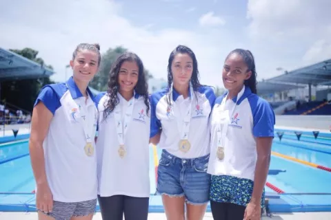 Lucha olímpica y natación le dan 8 de oro a Panamá en los Juegos Codicader