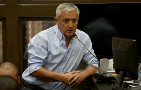 Expresidente Pérez Molina está estable tras intervención cardiaca