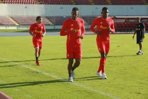Gary Stempel prepara a Panamá para enfrentar a Venezuela