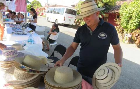 ATP capacita a guías turísticos y artesanos en Pedasí, Antón y Santa Fe