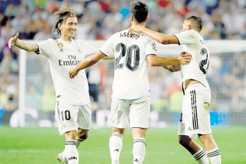 El Madrid gana con sufrimiento