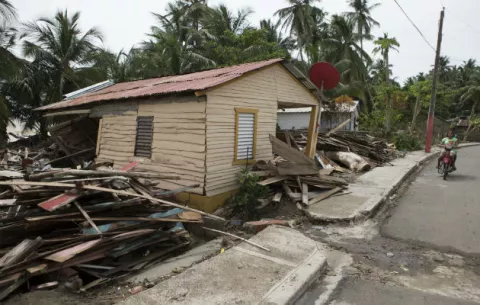 Más de 200 desplazados en Dominicana a causa de remanentes de Isaac