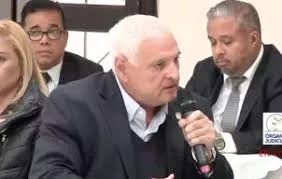 Solicitud de evaluación médica a Ricardo Martinelli ocasiona controversia