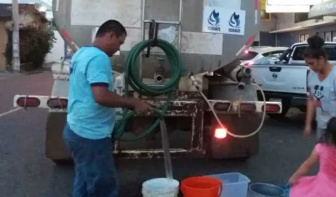 Moradores de San Isidro consumen agua con sabor a óxido por tanque de reserva en mal estado