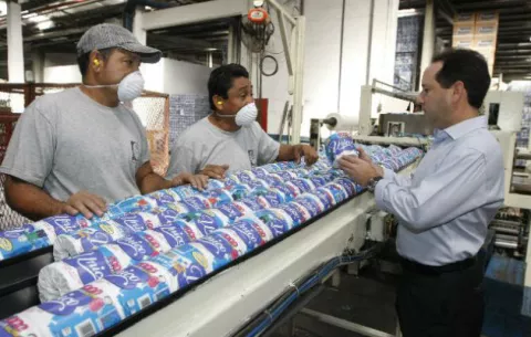 Sindicato de industriales pide prioridad para el sector ante desaceleración