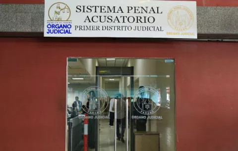 Ordenan detención de sujeto por 3 casos de violación en Calidonia 