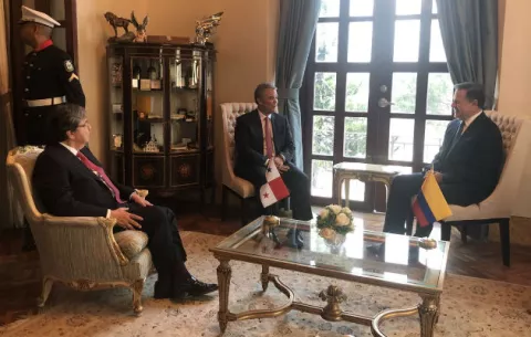 Juan Carlos Varela recibe al presidente de Colombia Iván Duque