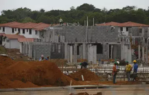 Suárez: Hay que tomar algunas medidas que reactiven la construcción