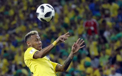 Neymar Jr. es el capitán permanente de la selección de Brasil