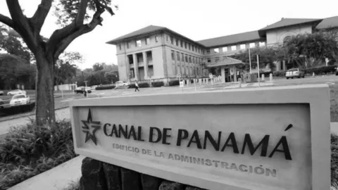 Autoridad del Canal de Panamá pagó más de $15 millones en abogados externos 