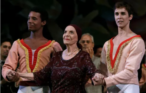 Cuba dará el sábado su último adiós a Alicia Alonso en teatro con su nombre