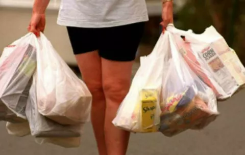 32 multas impone Acodeco a comercios por no cumplir norma que prohíbe uso de bolsas con polietileno