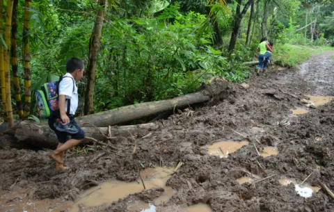Comunidad del corregimiento de Cacao en Capira pide ayuda por mal camino