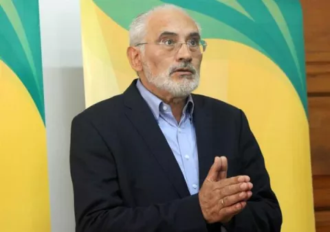 Carlos Mesa pide al mundo que evite que Bolivia se convierta en una dictadura