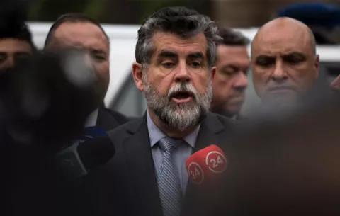 Gobierno chileno renuncia a organizar cumbres internacionales y formula cargos a casi mil manifestantes