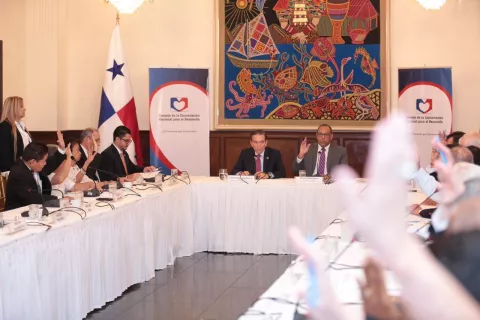 Ejecutivo evaluará debate de reformas constitucionales con la Concertación