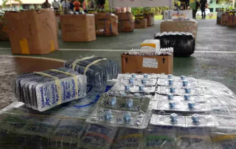 Extranjeros pretendían ingresar importante cargamento de medicamento sin registro sanitario al país