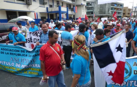 Aprueban pago de salarios atrasados a docentes por $4.2 millones