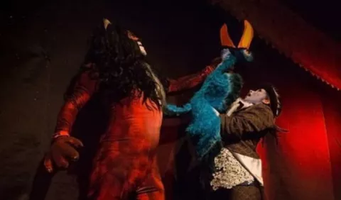La obra de teatro 'El Rey de la selva' sigue divirtiendo a los chiquitines