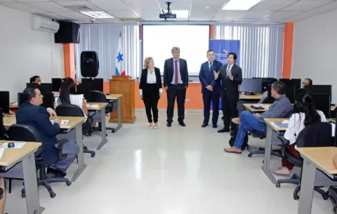 Instituciones internacionales evalúan debilidades y fortalezas de la DGI