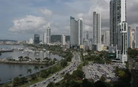 Panamá debe reducir tramitología para posicionarse como uno de los mejores países para hacer inversiones