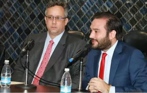  Gabriel Silva aclara que oposición al artículo que limita el matrimonio entre hombre y mujer es personal 