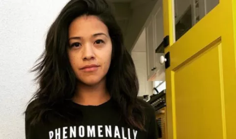 Gina Rodríguez pide disculpas por cantar insulto racial 