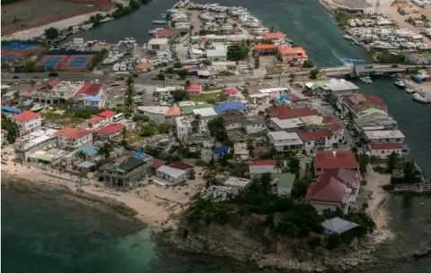 Pueblo recobra vida, luego de los daños causados por las tormentas