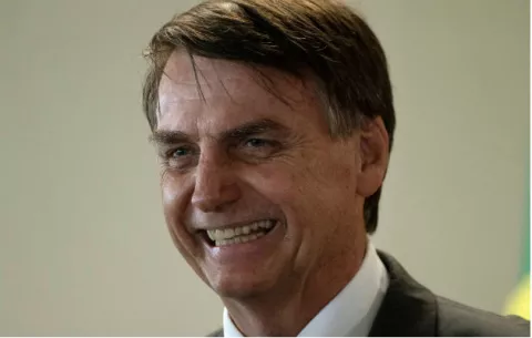Bolsonaro se disculpa por un video en el que compara a la Corte Suprema a una hiena