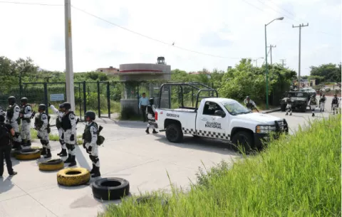 Mueren 7 internos de un penal en choques entre reos en el centro de México