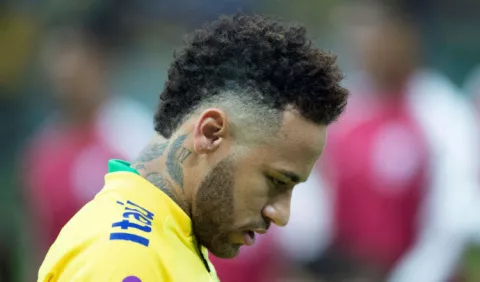 France Footbal explica la ausencia de Neymar entre los candidatos al Balón de Oro 