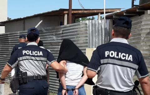 Presa por golpear a su hermana en Changuinola, causándole pérdida de un ojo
