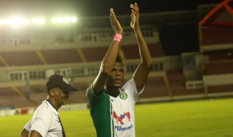 Rudy Yearwood fastidia a Sanfra y Costa del Este amarra la liguilla