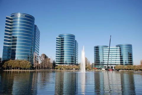 Sillicon Valley y el Estado se preparan para una guerra 