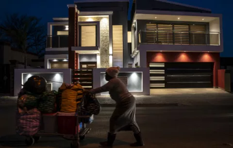 Persisten las divisiones sociales en Soweto 