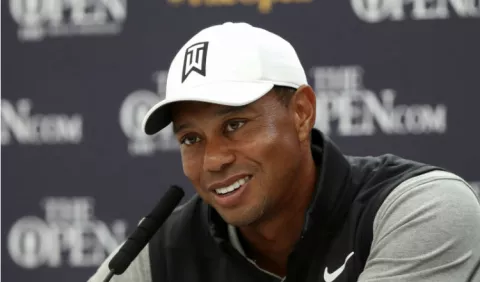 La historia de Tiger Woods, sus éxitos y su declive, serán narrados en una autobiografía